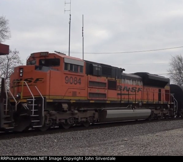 BNSF 9084